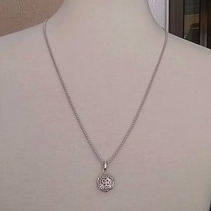 Kendra Scott Silver Pendant Necklace
